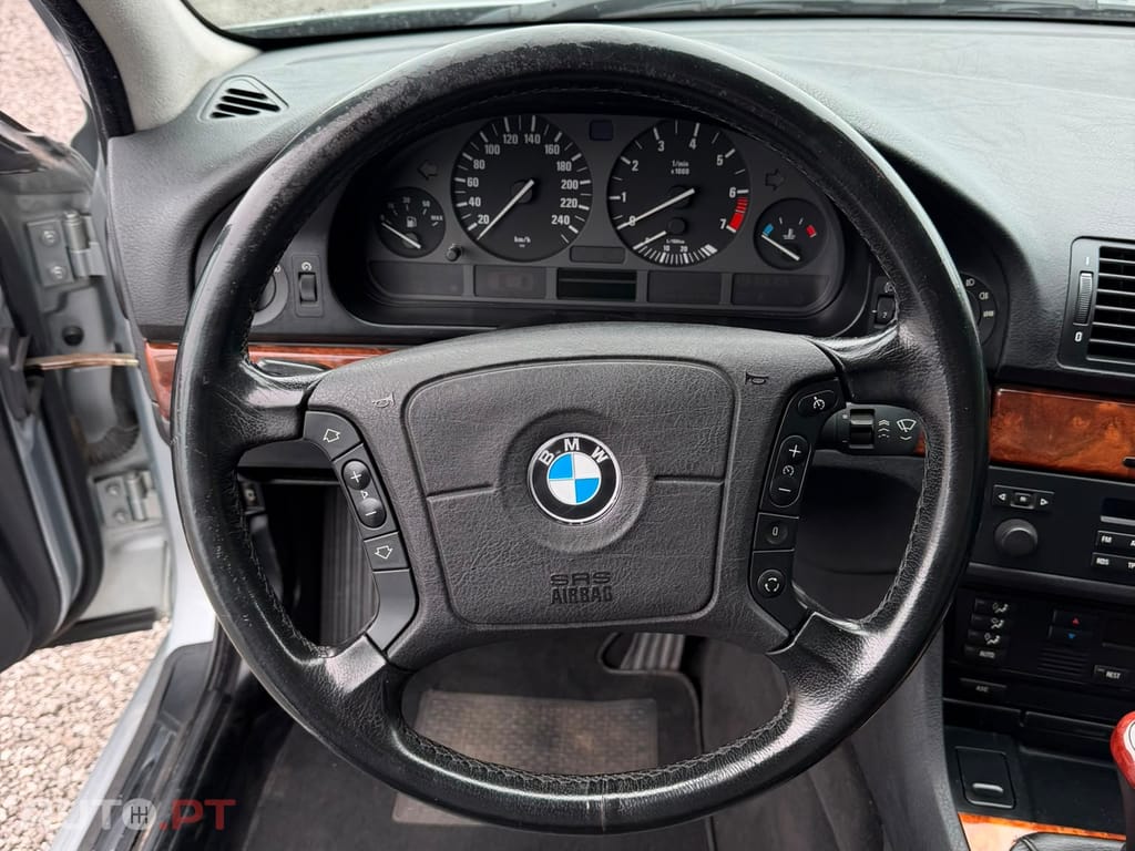 BMW 520 i