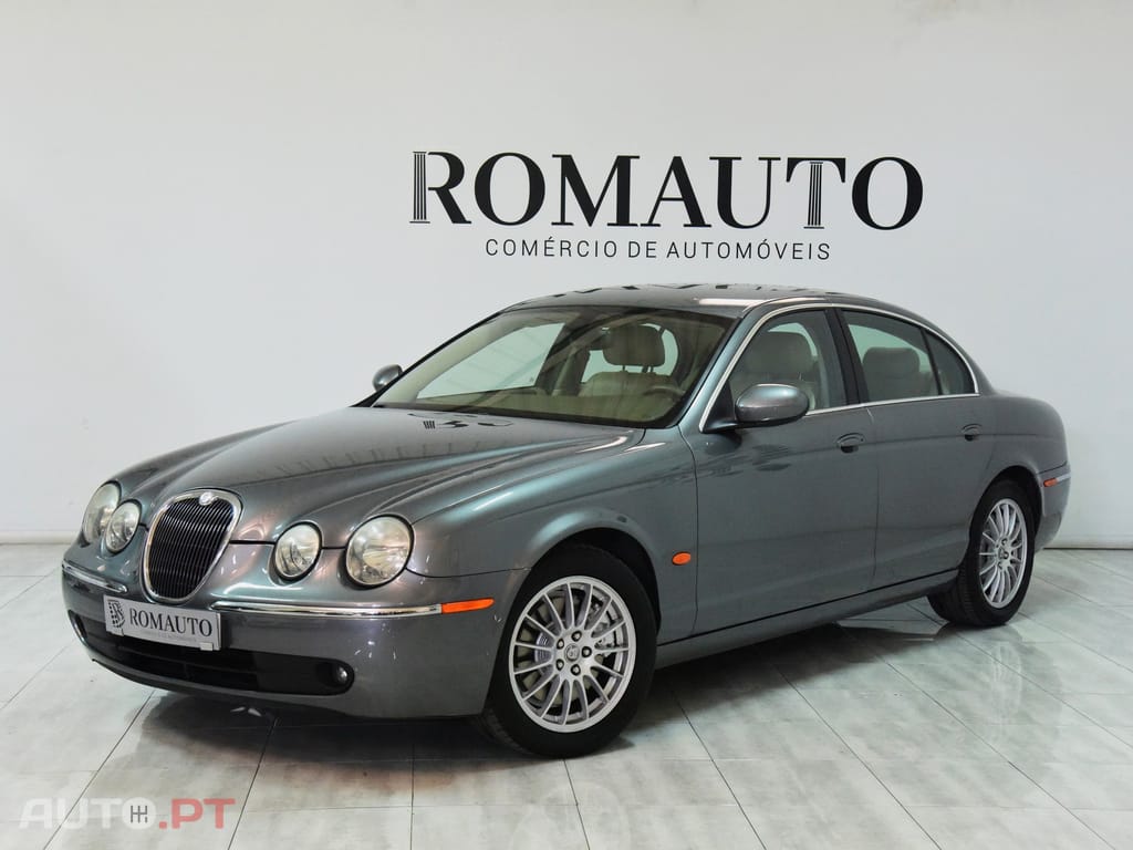 Jaguar S-Type 2.7 D V6 Executive Auto.