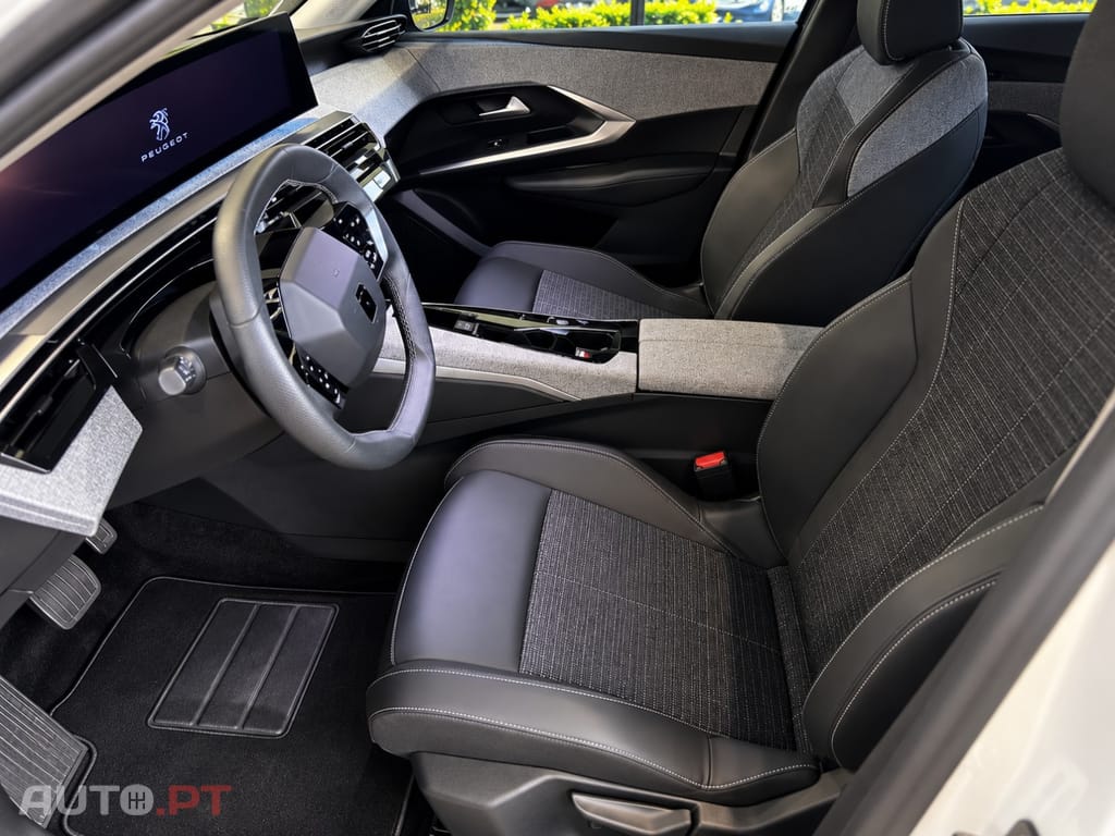Peugeot E-3008 73 kWh Allure