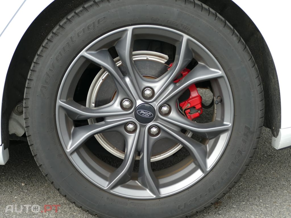 Ford Focus 1.0 EcoBoost MHEV ST-Line X