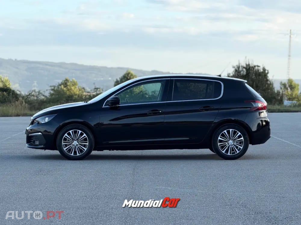 Peugeot 308 1.2 PureTech Allure EAT8