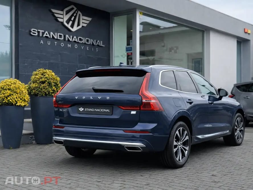 Volvo XC60 2.0 T6 PHEV Core AWD