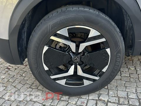 Peugeot 2008 1.2 PureTech GT EAT8 — fotografia 7