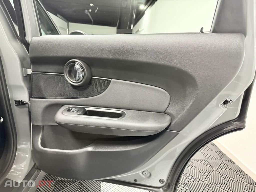MINI Clubman One D