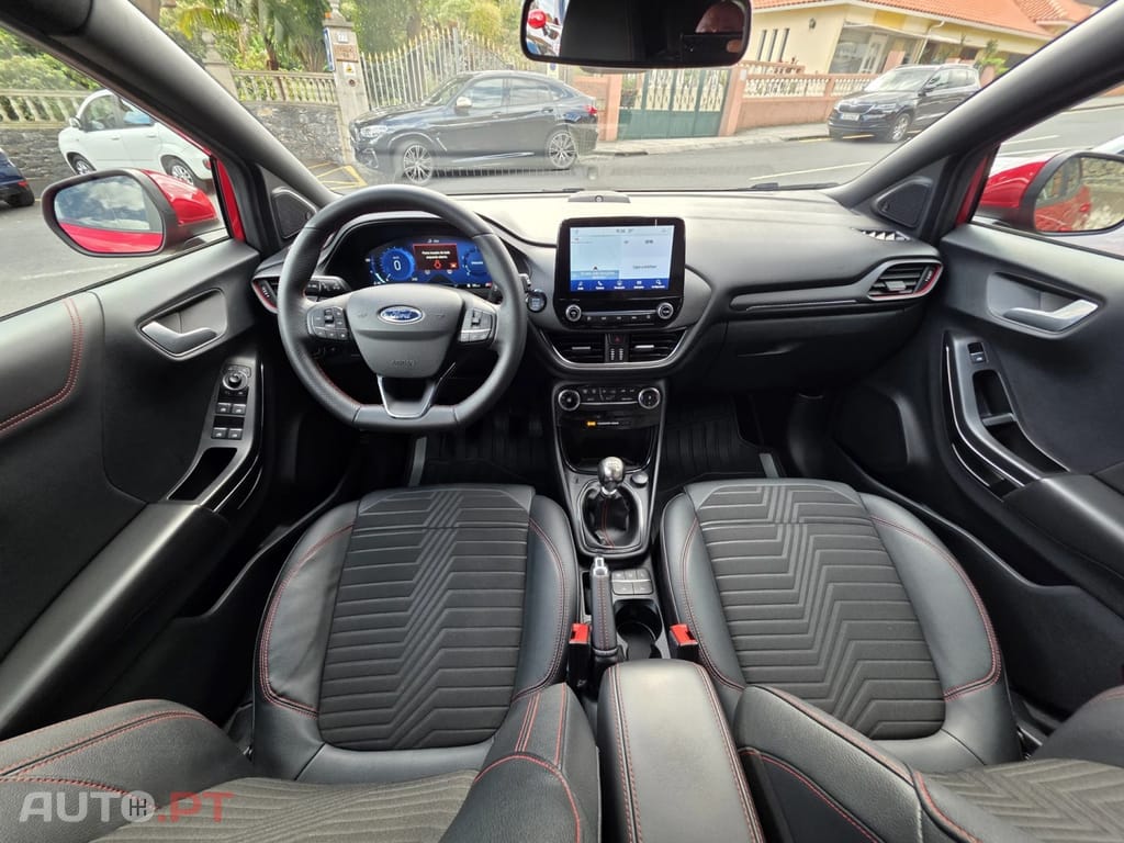 Ford Puma 1.0 EcoBoost MHEV ST-Line X