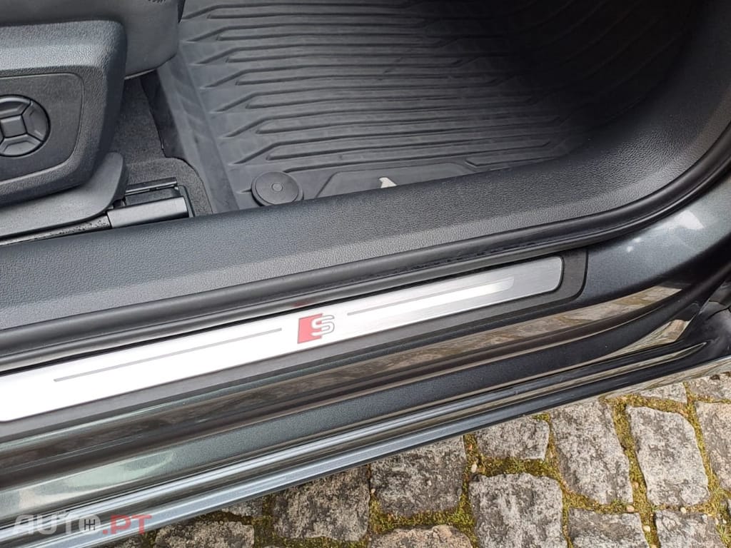 Audi A6 Avant TFSIe Quattro S line S Tronic