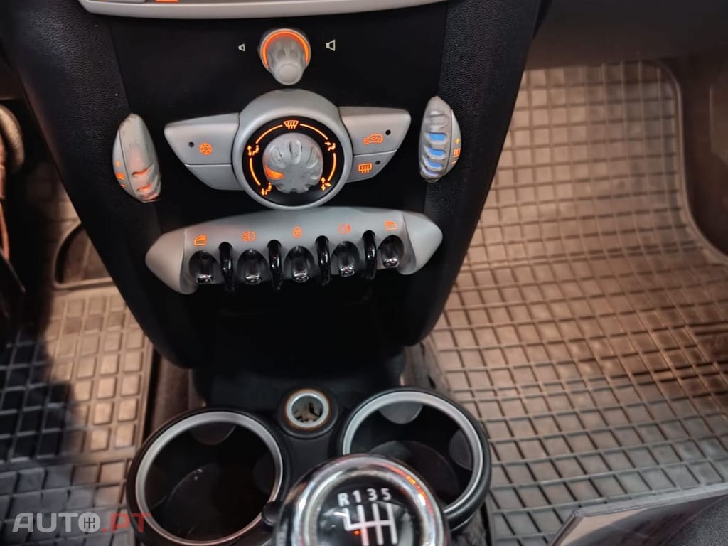 MINI Cooper 1.4i