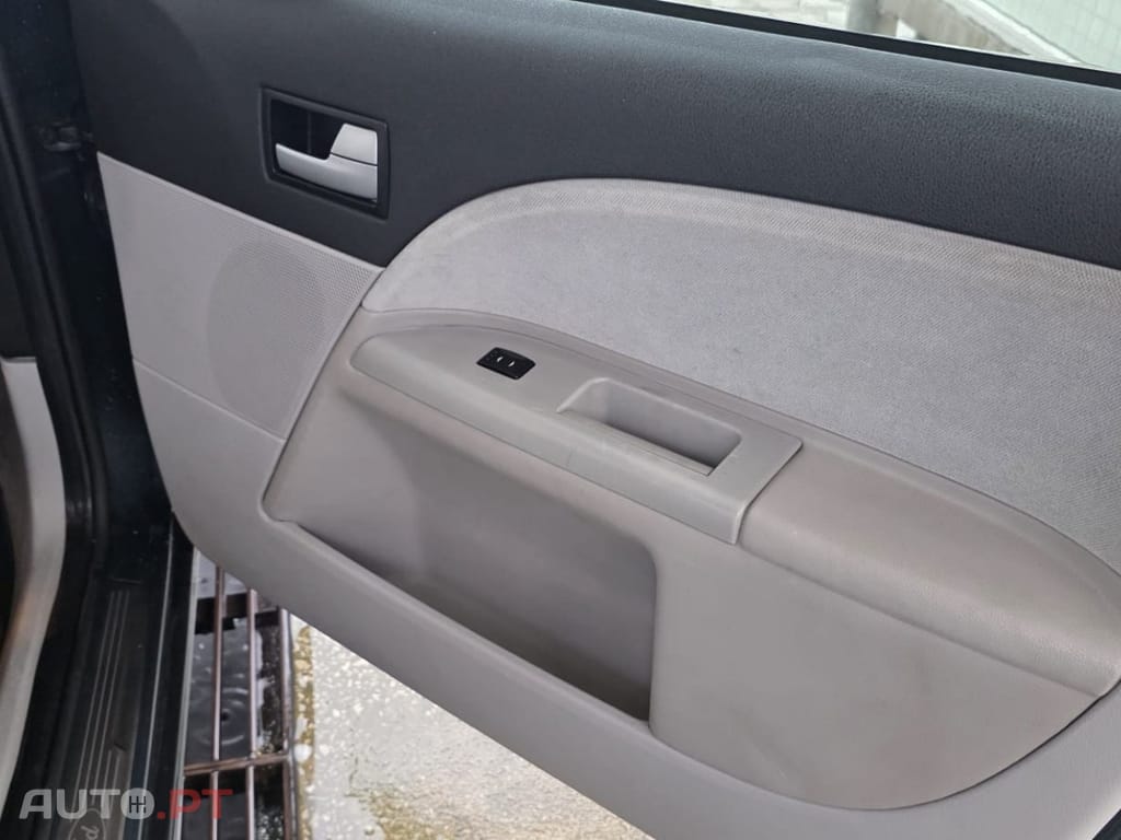 Ford Mondeo SW 2.0 TDCi Ghia Exec D