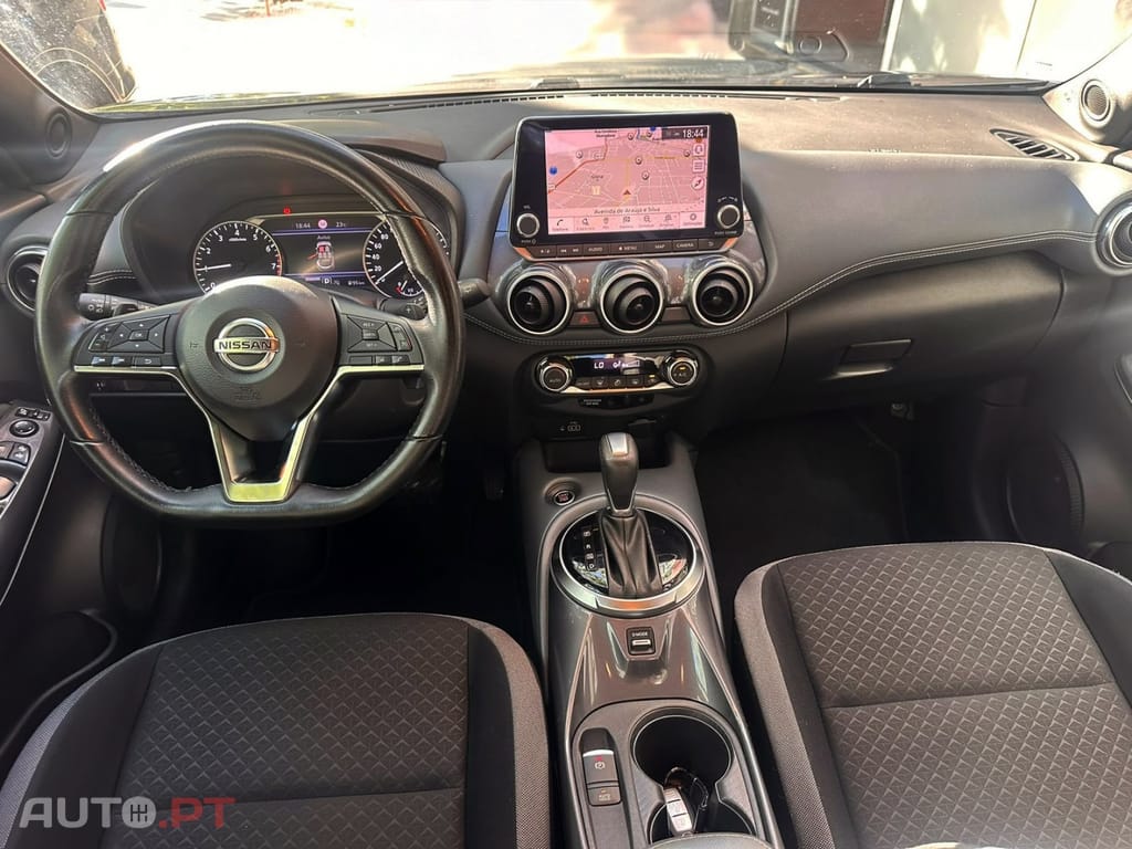 Nissan Juke 1.0 DIG-T N-Connecta DCT — fotografia 15