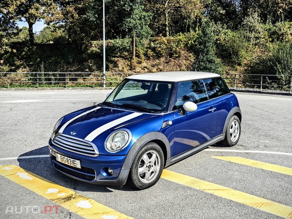 MINI Cooper Cooper D