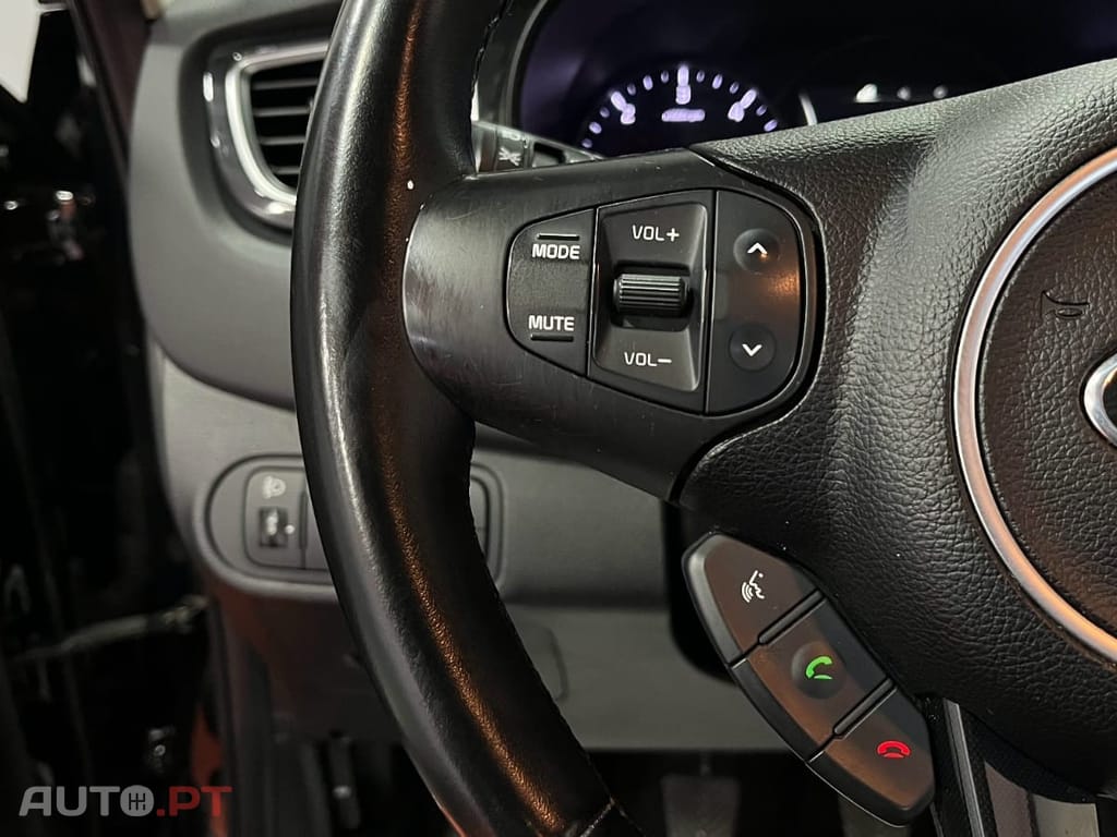 Kia Carens 1.7 CRDi ISG TX