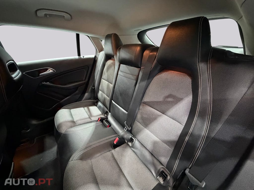 Mercedes-Benz CLA 180 d Shooting Brake