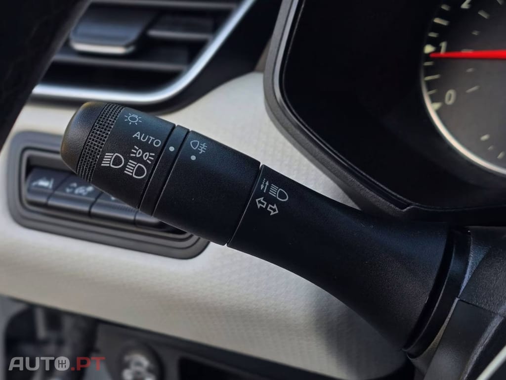 Renault Clio 1.0 TCe LIMITED Bi-FUEL