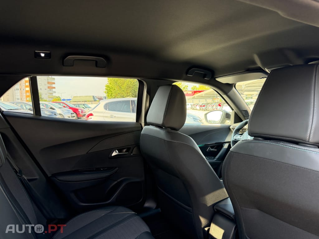 Peugeot 2008 PureTech 100 Allure