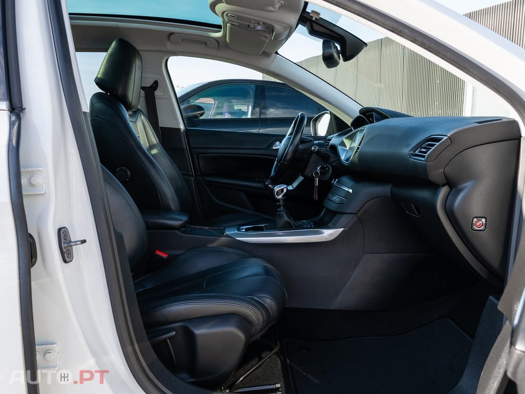 Peugeot 308 SW BlueHDi 130 Stop & Start Allure