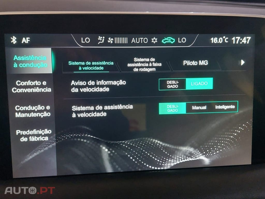 MG EHS PHEV Luxury