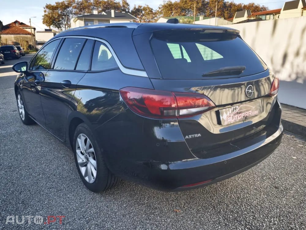 Opel Astra Sports Tourer 1.5 D S&S Auto Business Elegance