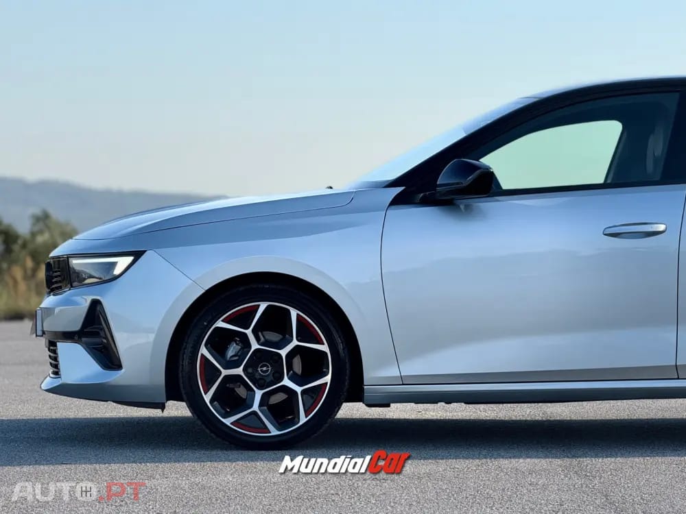 Opel Astra 1.2 T GS Line