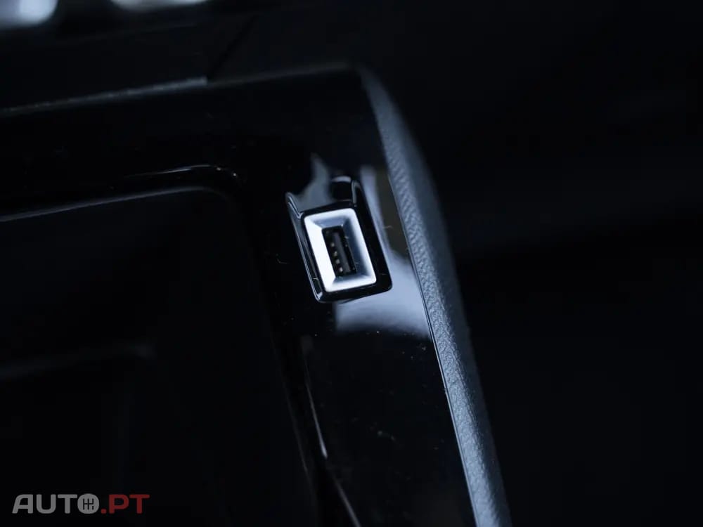Peugeot E-2008 50 kWh GT Pack
