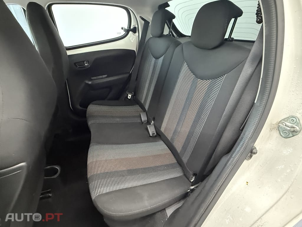 Peugeot 108 1.2 VTi Allure
