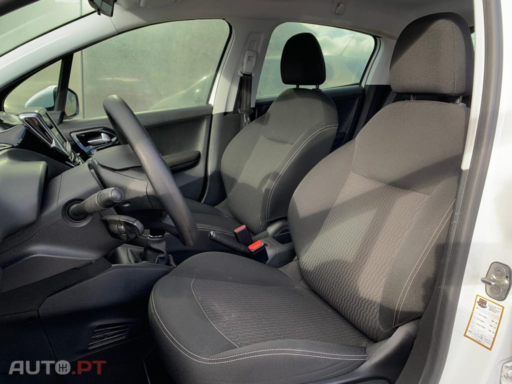 Peugeot 208 1.5 BlueHDi Active