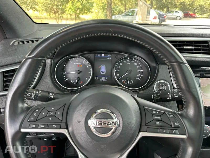 Nissan Qashqai 1.3 DIG-T Tekna Premium DCT