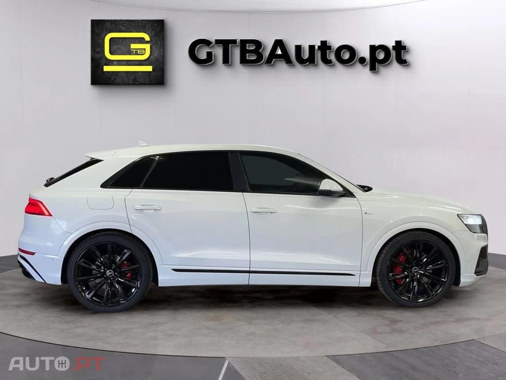 Audi Q8 55 TFSIe qu. S line
