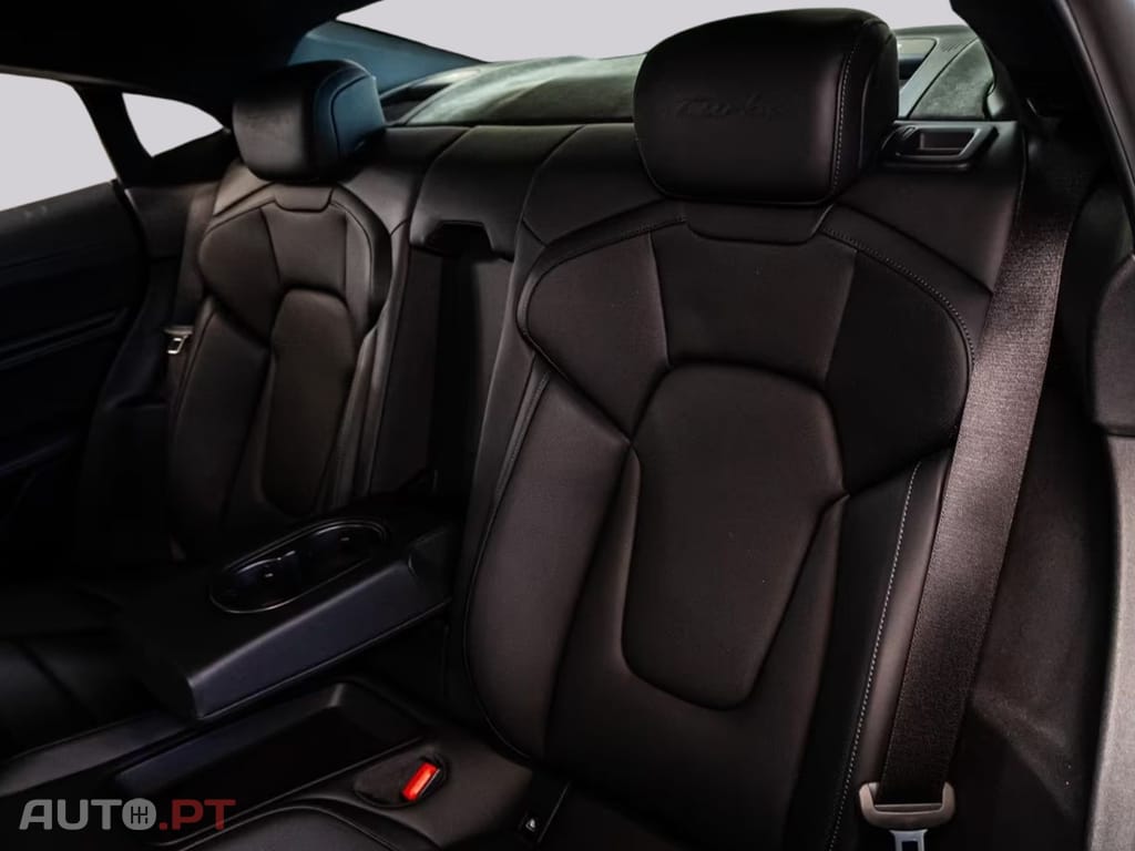 Porsche Taycan TURBO I.V.A DEDUTIVEL 