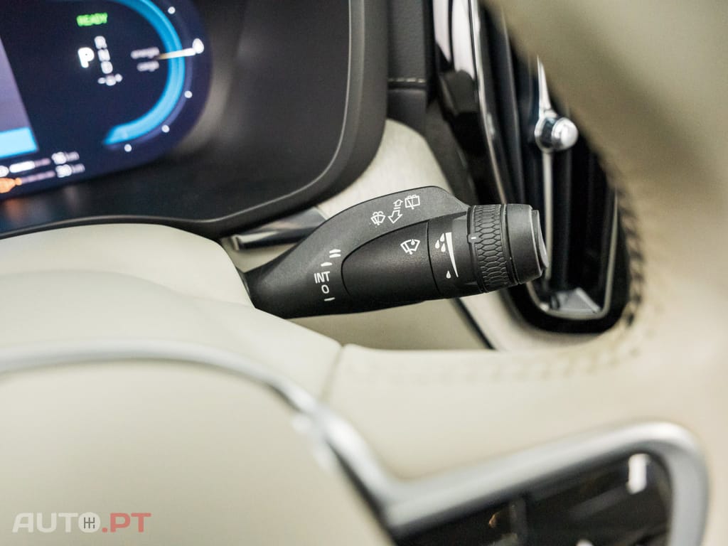 Volvo XC60 2.0 T6 PHEV Inscription AWD
