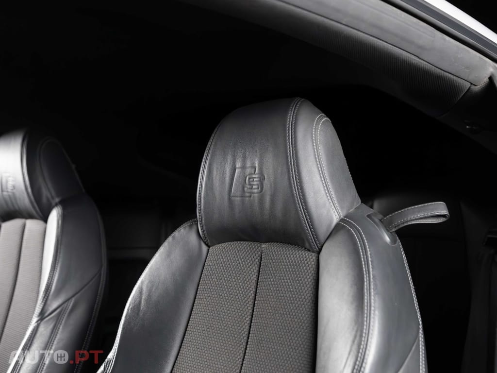 Audi TT 2.0 TFSI S-line S tronic