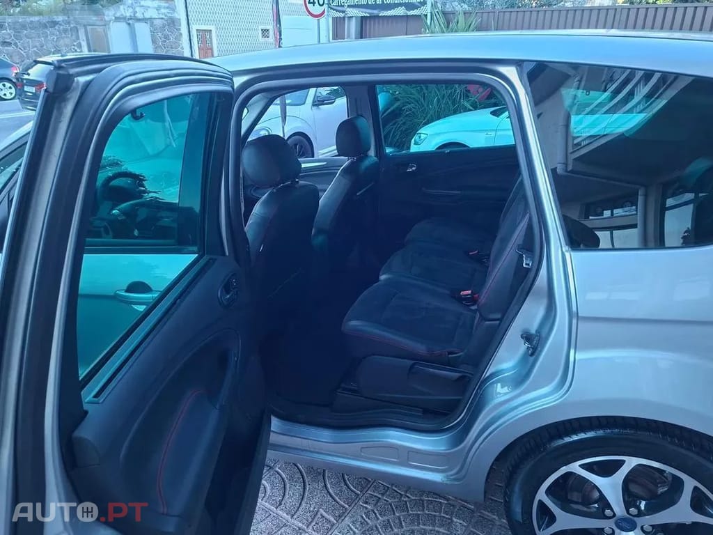 Ford S-Max  2 0 Tdci Dpf Titanium