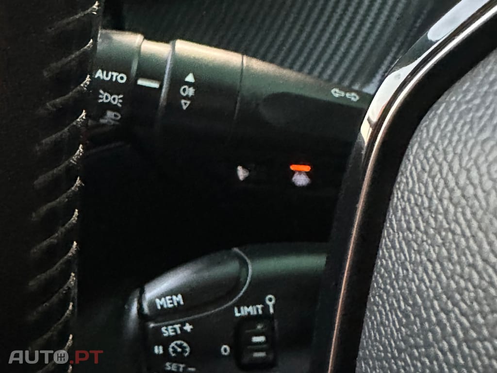 Peugeot 2008 1.2 PureTech Active Pack