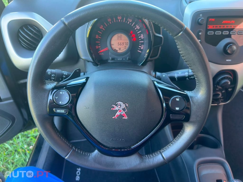 Peugeot 108 1.0 AUTOMÁTICO