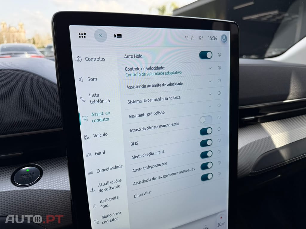 Ford Mustang Mach-E Alargada