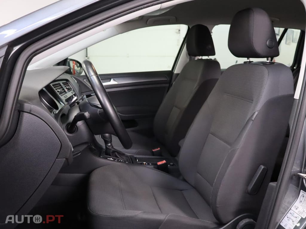 Volkswagen Golf 1.6 TDI  Confortline DSG Variant