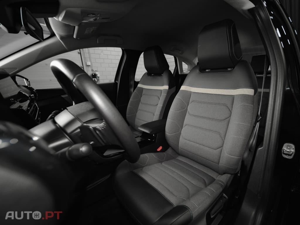 Citroen C4 X 1.2 PureTech Plus EAT8