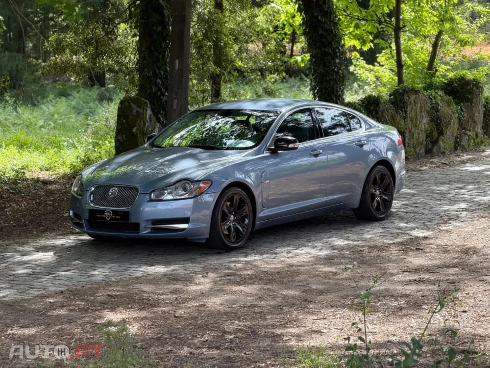 Jaguar XF 2.7 D V6 Premium Luxury