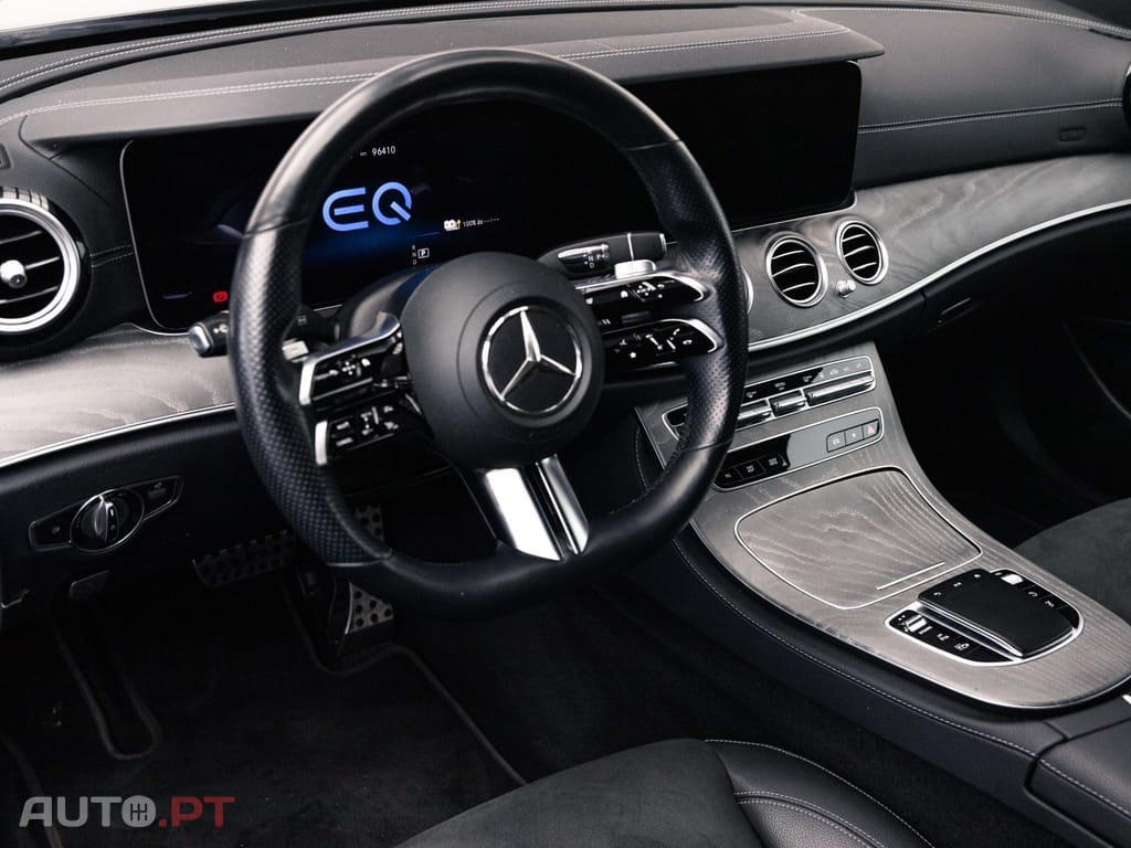 Mercedes-Benz E 300 e AMG Line