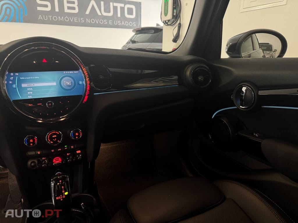 MINI Cooper Cooper Auto