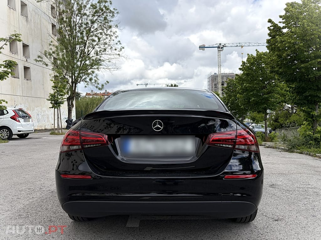 Mercedes-Benz A 180 d limousine style