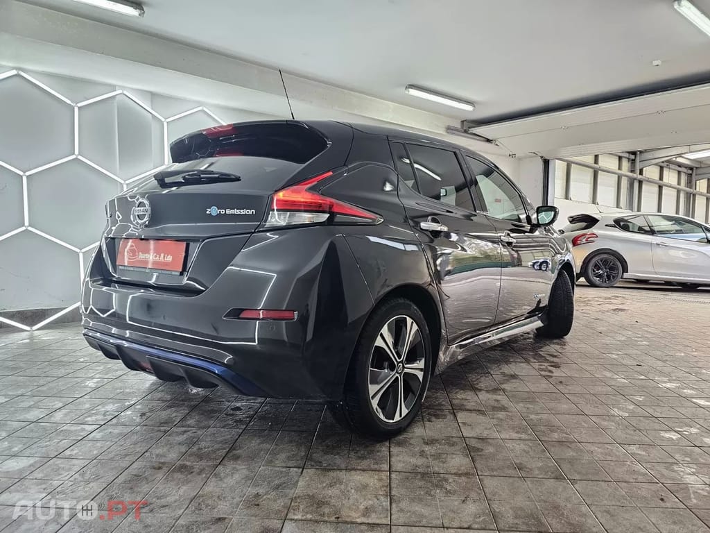 Nissan Leaf N-Connecta Full Led