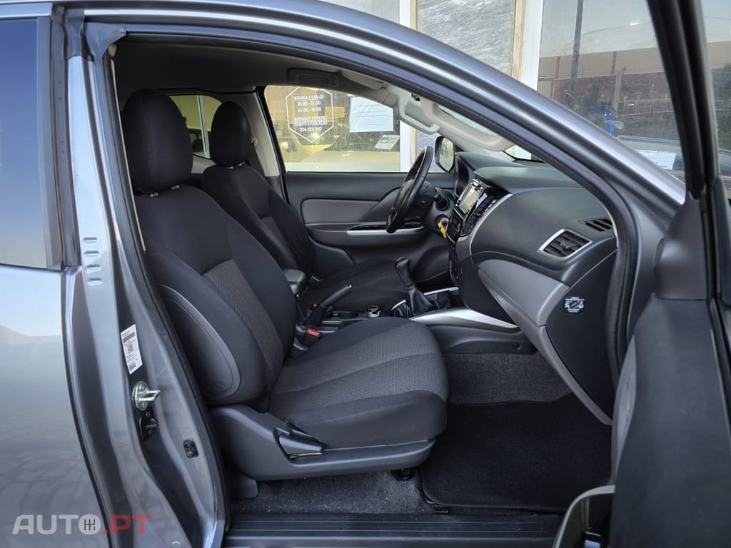 Mitsubishi L200 2.4 DI-D CD Instyle Strakar 4WD