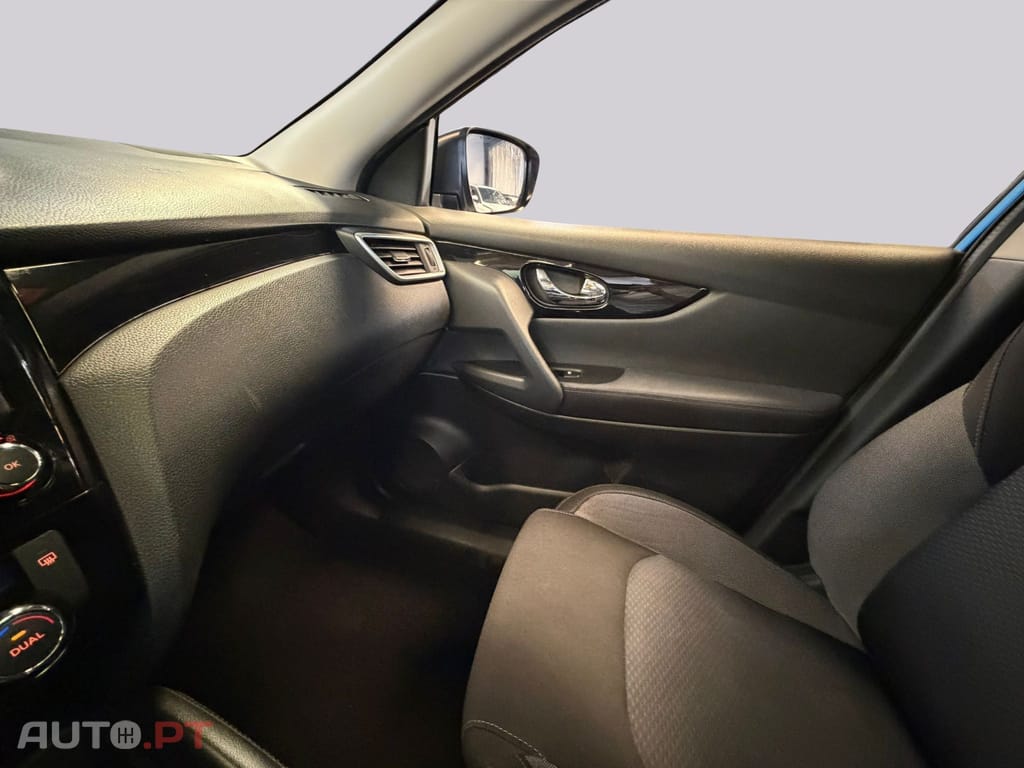 Nissan Qashqai 1.3 DIG-T N-Connecta