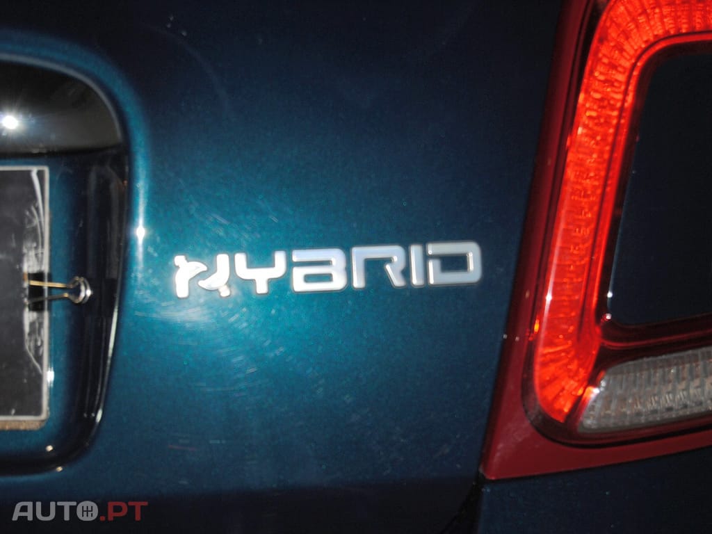 Fiat 500 1.0 Hybrid RED