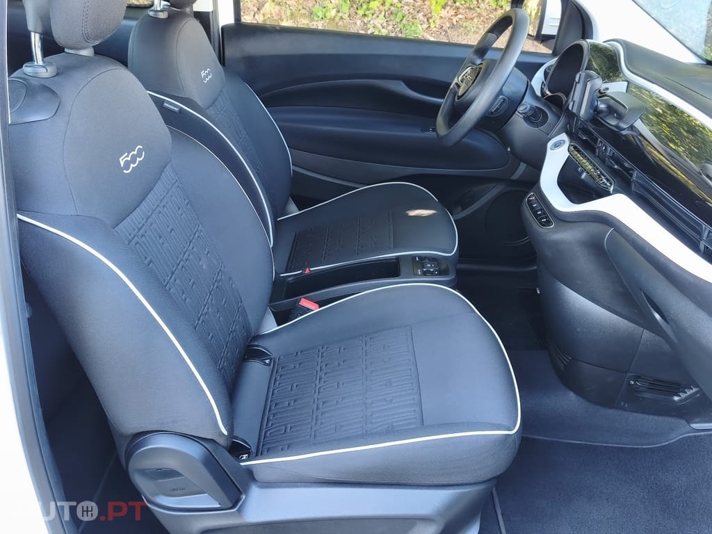 Fiat 500e Action