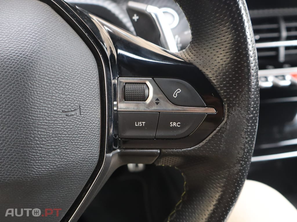 Peugeot 2008 1.5 BlueHDi GT EAT8