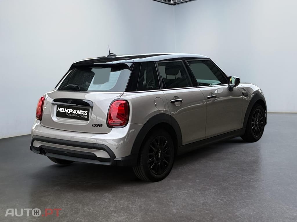 MINI Cooper Essential