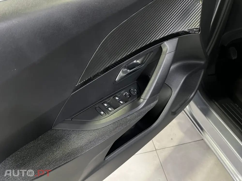 Peugeot 2008 1.2 PureTech Style