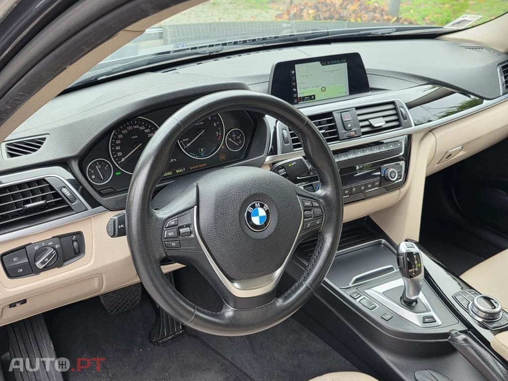BMW 330 e iPerformance Line Luxury
