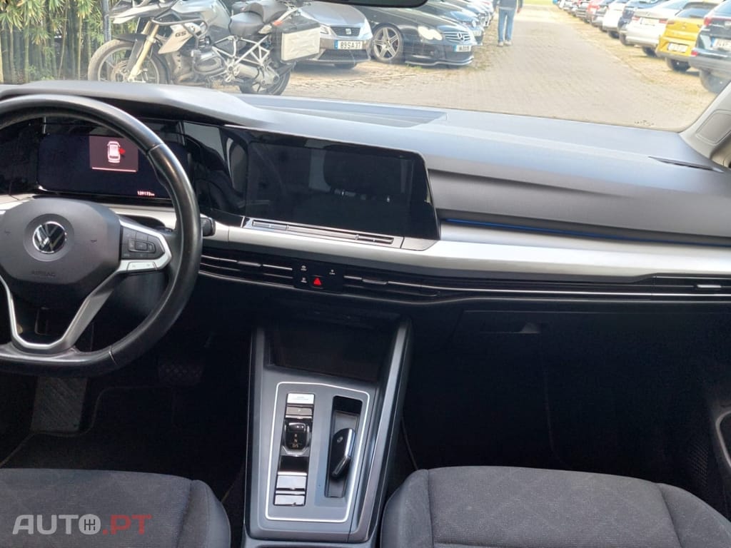 Volkswagen Golf Variant 2.0 TDi Executive DSG